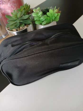 Trousse Noire Daniel Hechter 🌿🎉