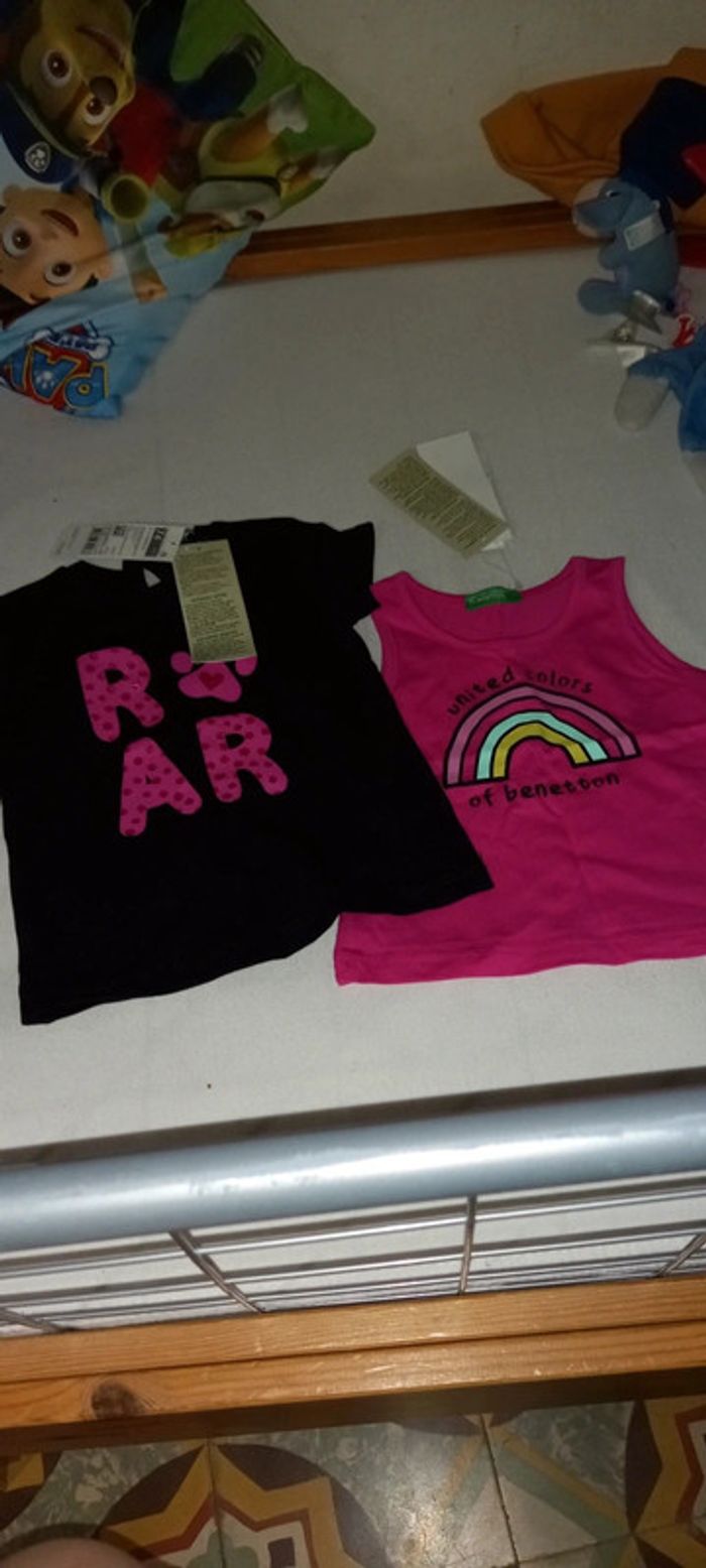 2 Tee-shirts benetton neuf 9 12 mois