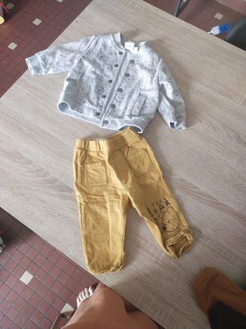 Ensemble veste + pantalon 9 mois