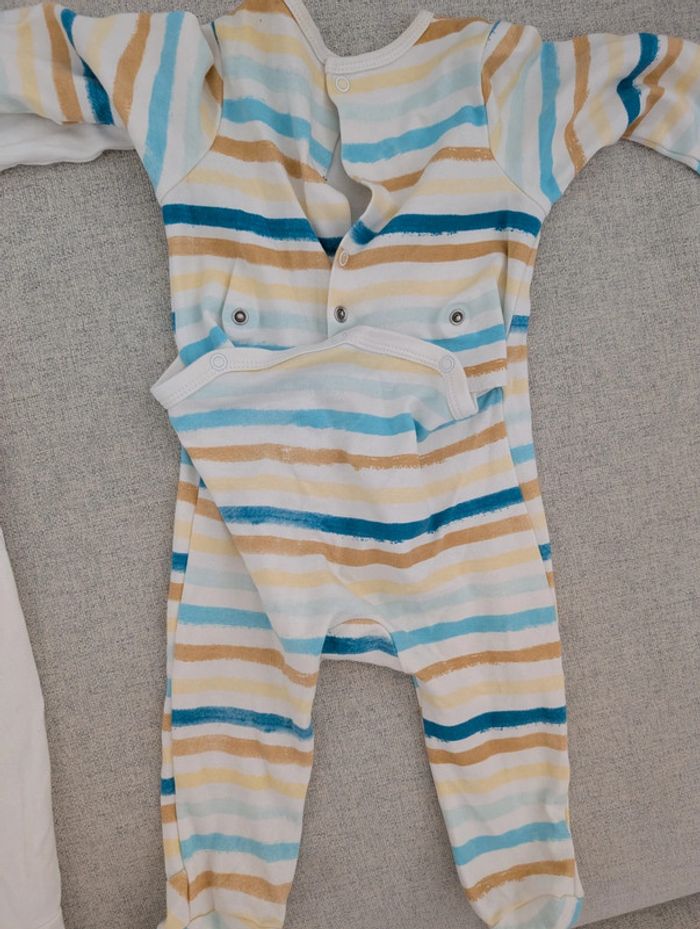 Lot pyjamas été bébé 9mois - photo numéro 7