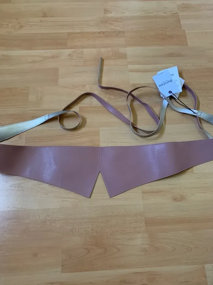 Ceinture réversible, à nouer