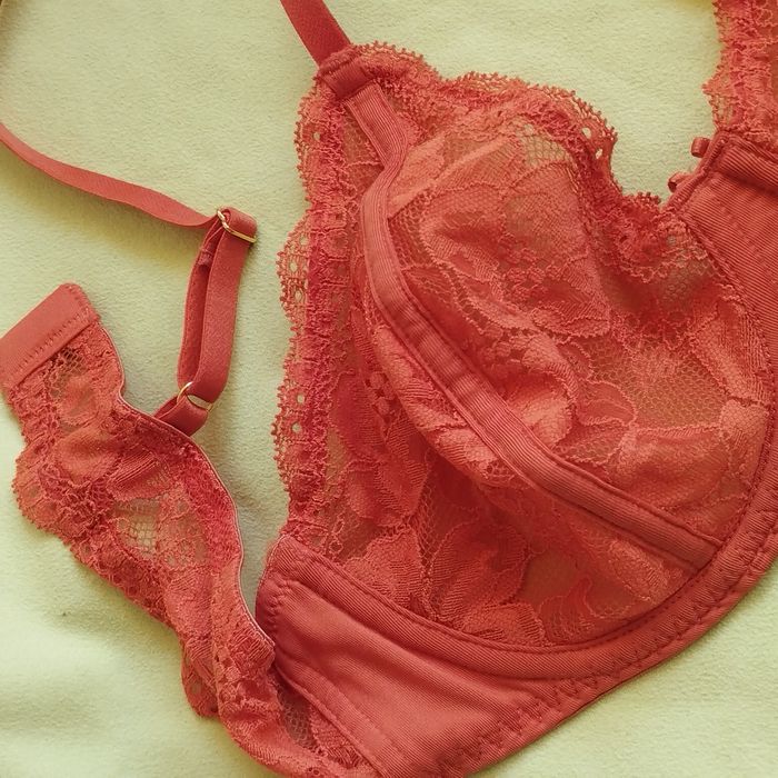 Soutien gorge armature 90B Neuf