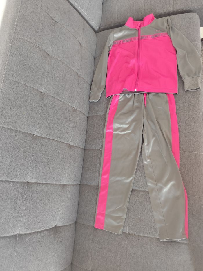 Lot de vêtements sport - photo numéro 2