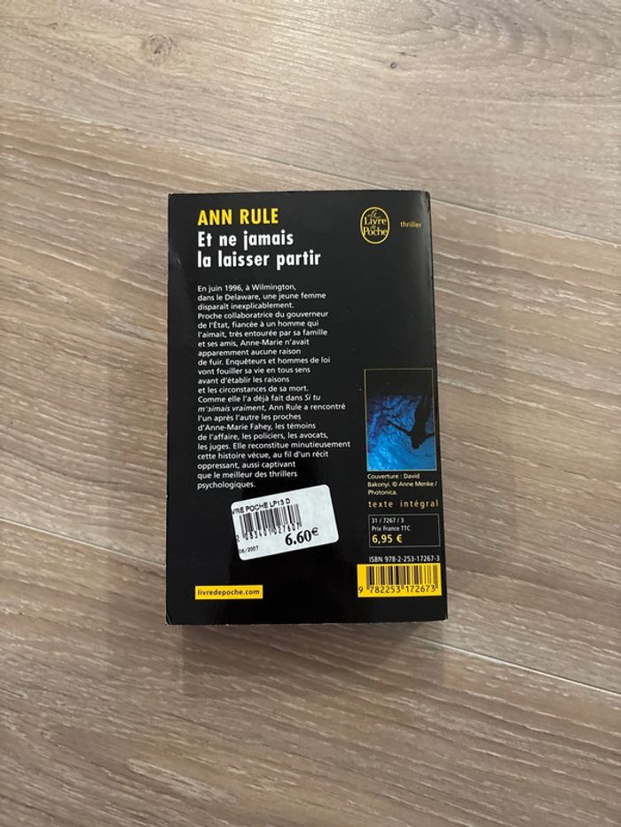 Et ne jamais la laisser partir livre - photo numéro 2