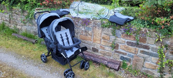 Poussette double Bébé Confort état neuf - photo numéro 4