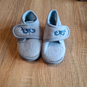 Chausson bleu ciel taille 18