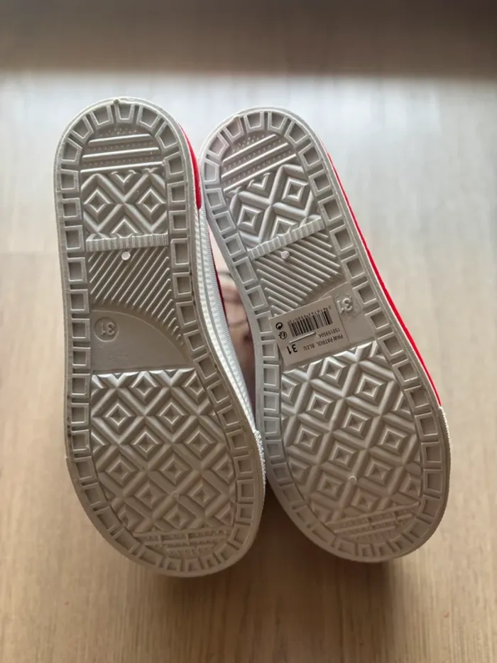 Chaussures garçon ,pointure 31 .Pat patrouille - photo numéro 4