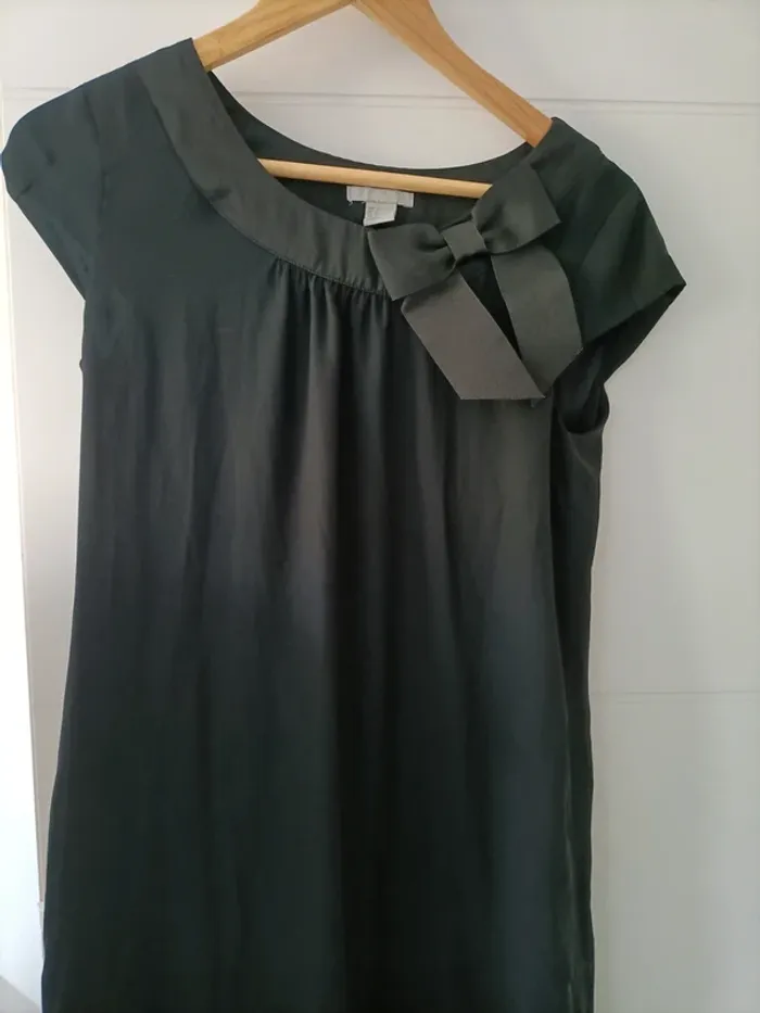 Petite robe noire - photo numéro 4