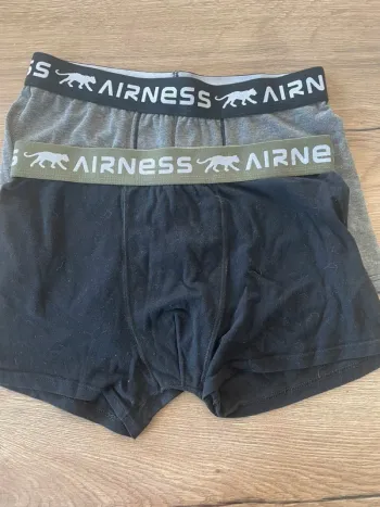 lot 2 boxers Airness