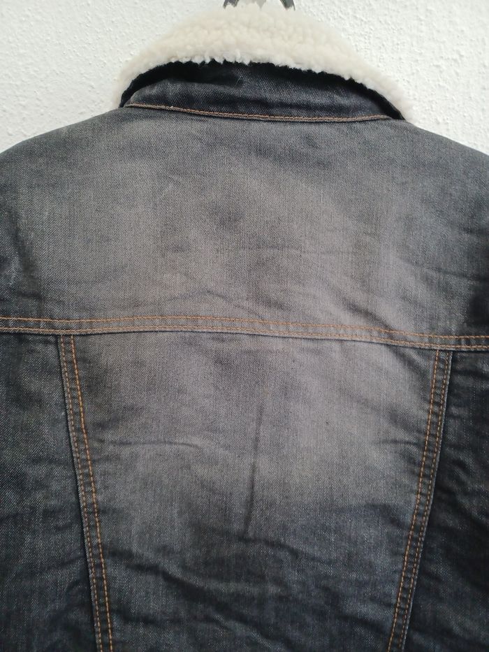 Veste en jean doublé 12 ans marque U essentiel en très bon état coloris bleu used. - photo numéro 6