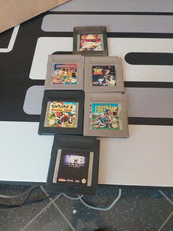 Lot de 6 jeux game boy et color