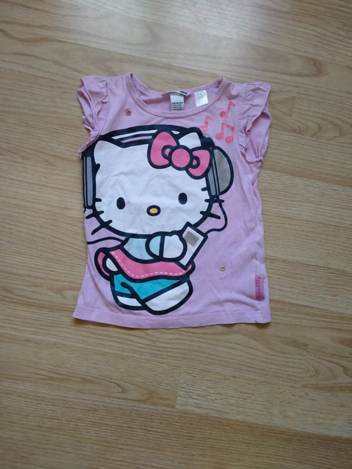 Tee shirt rose. Filles. Hello Kitty. Taille 2 4 ans