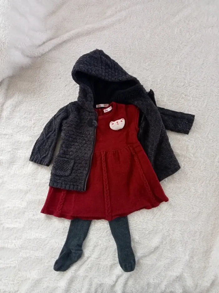 Ensemble gilet, robe et collant 6 mois
