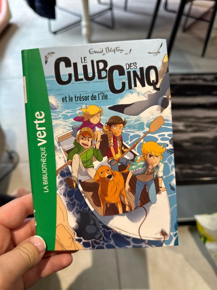 Livre le club des cinq
