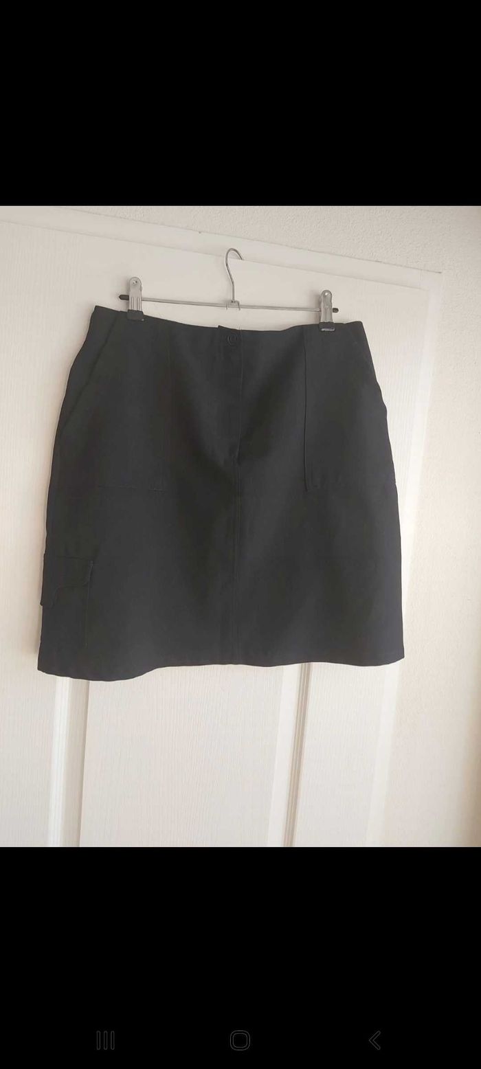 Jupe noir taille 40