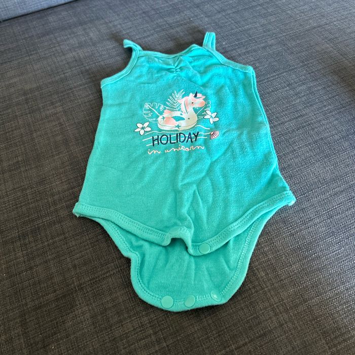 Lot de 6 bodies taille 3-6 mois - photo numéro 4