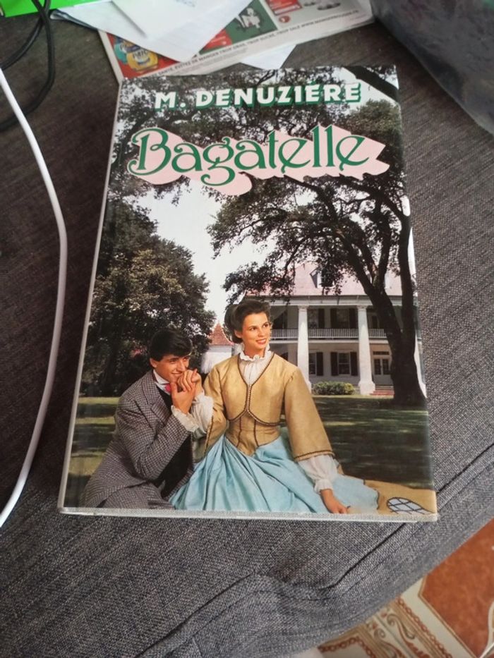 Livre . trilogie - photo numéro 3