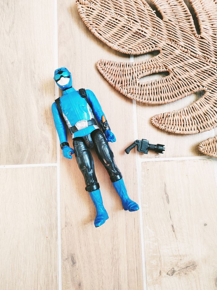 🙅 Power rangers beast morphers grandes figurines 30 cm ranger bleu avec pistolet