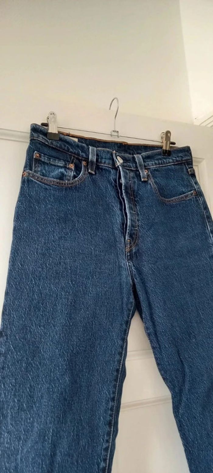 Jean Levi's 501 W28 L28 bleu - photo numéro 3