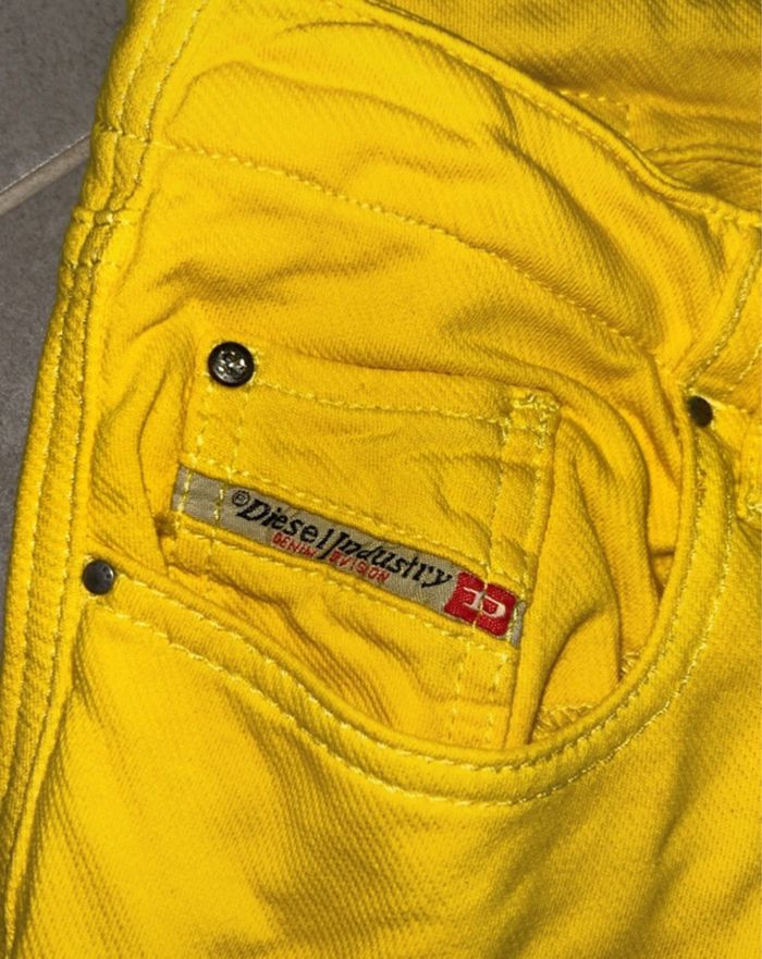 Jeans Diesel 14 ans - photo numéro 3