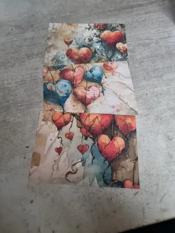 Lot de 3 feuilles A5 motif cœurs (lot D)