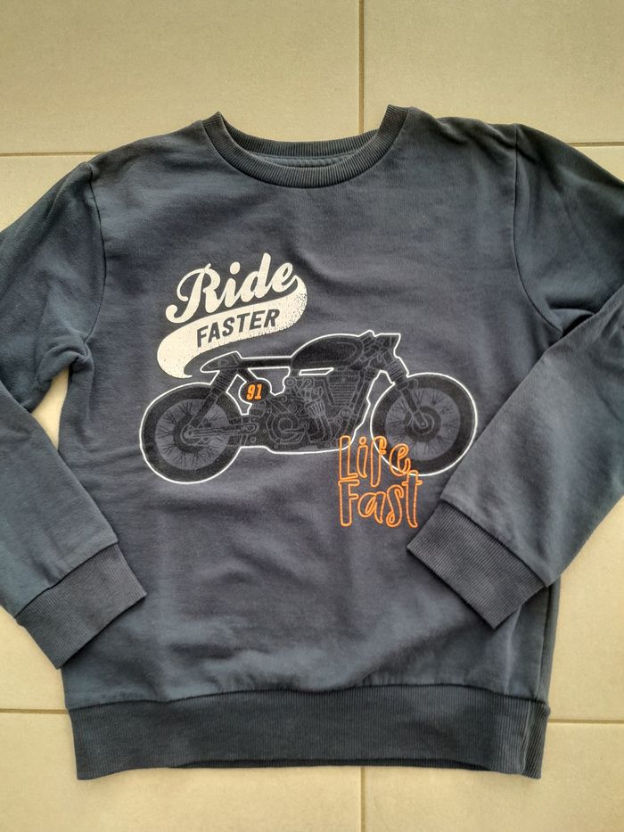 Sweat garçon col rond  10 ans