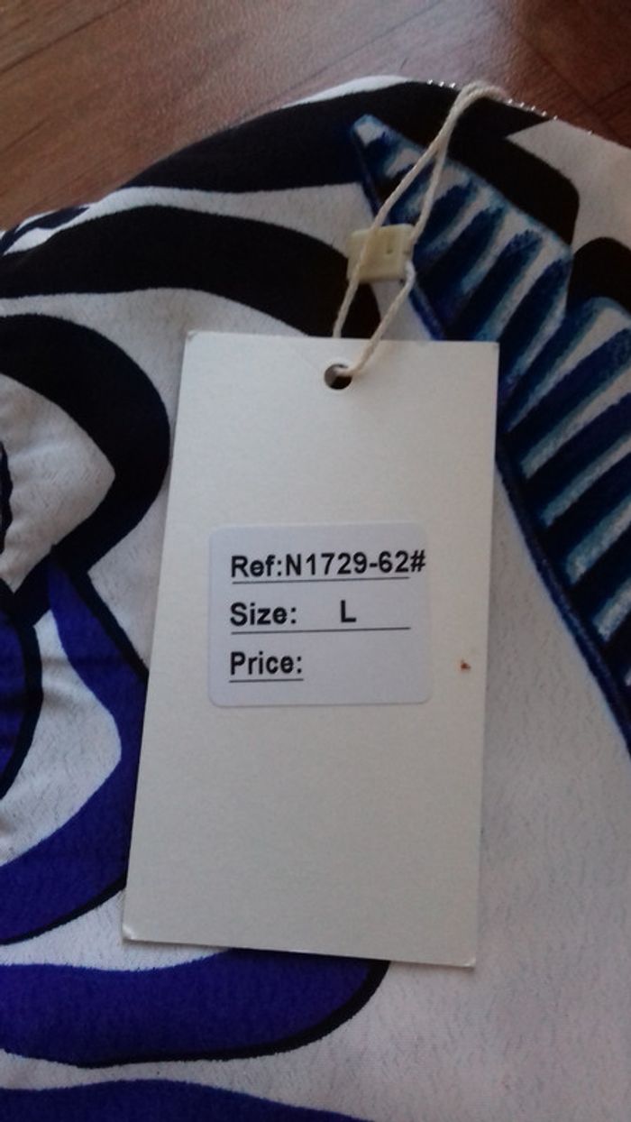 Top fleurie neuf - photo numéro 6