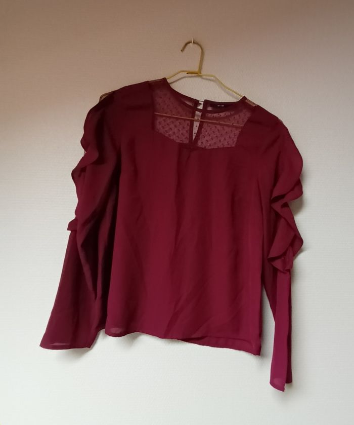 Joli chemisier bordeaux