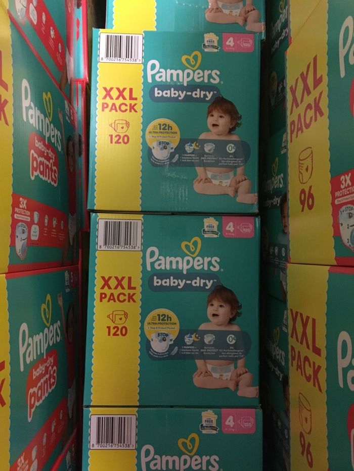 Xxl pack couches Pampers baby dry taille 4