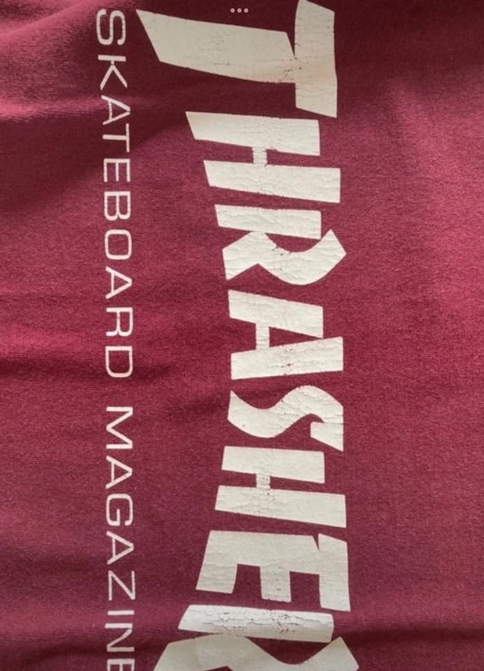 Très beau t-shirt thrasher bordeaux || 100% coton || taille S || unisexe - photo numéro 3