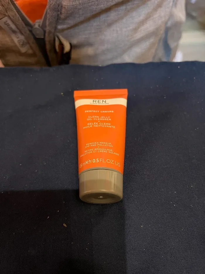 Gelée nettoyante visage ren skin care