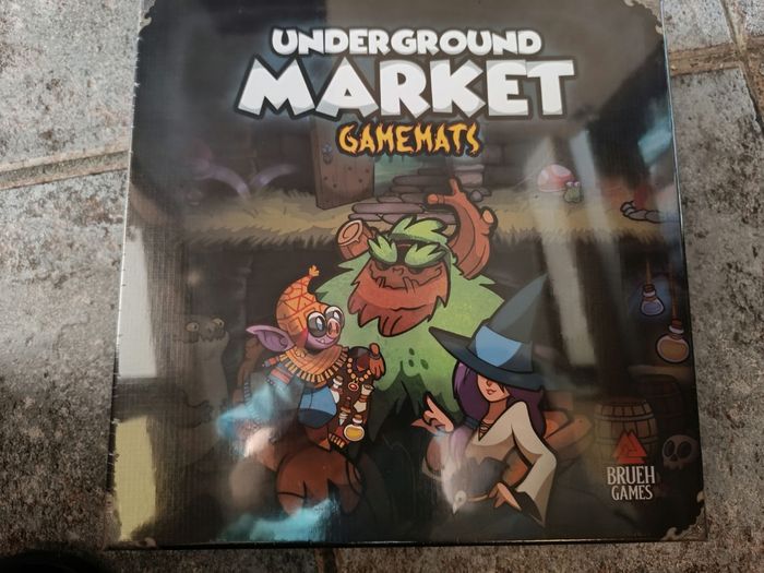 Keep the heroes out underground market