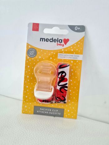 Attache-tétine Medela Baby neuve LOVE – Idée cadeau – mixte