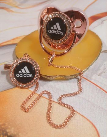 Tétine Adidas rose gold