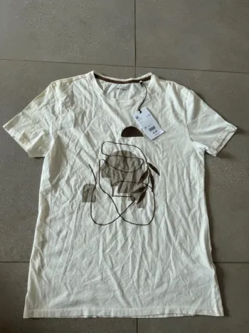 T-shirt Devred, taille M, neuf avec étiquette, valeur 25€