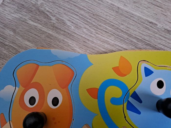 Puzzle en bois animaux Hape - TBE - photo numéro 3
