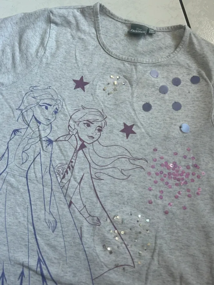 TEE shirt reine des neiges 2  Frozen Disney - photo numéro 3