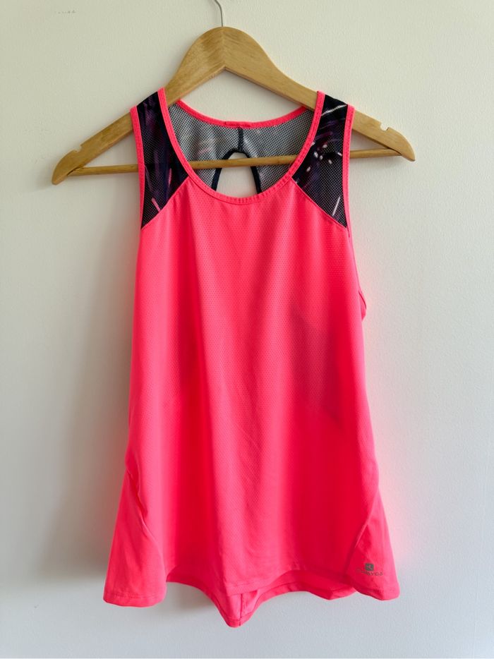 Haut de sport fuchsia bleu marine decathlon taille 36 S