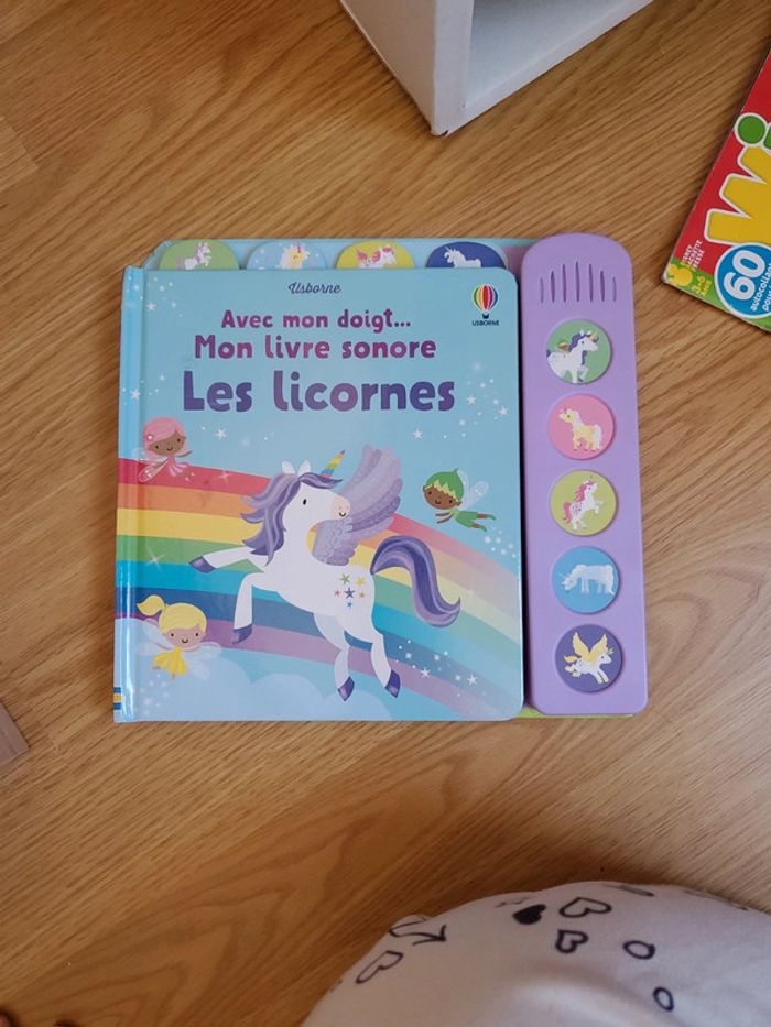 Livre sonore licorne