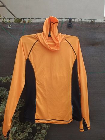 Sweat capuche taille 38/40