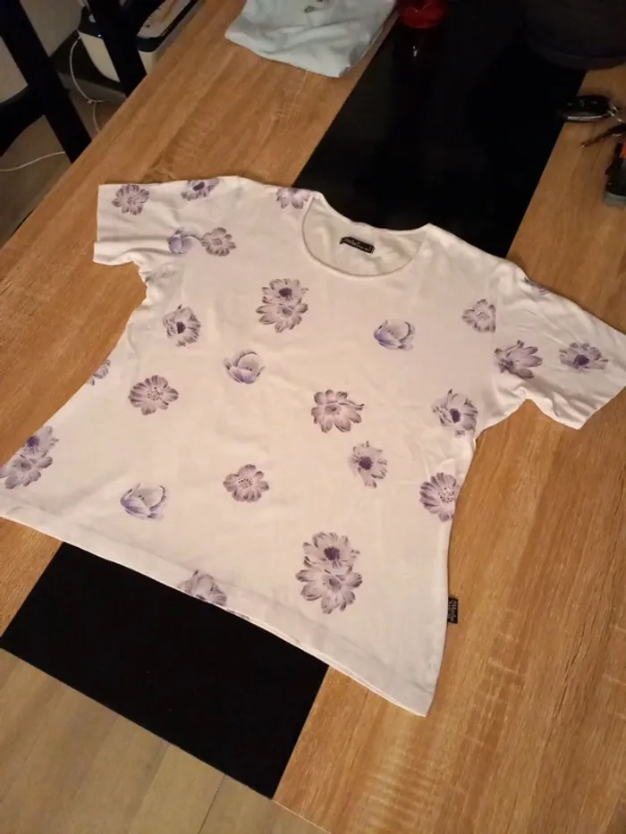 Tee-shirt L - photo numéro 2
