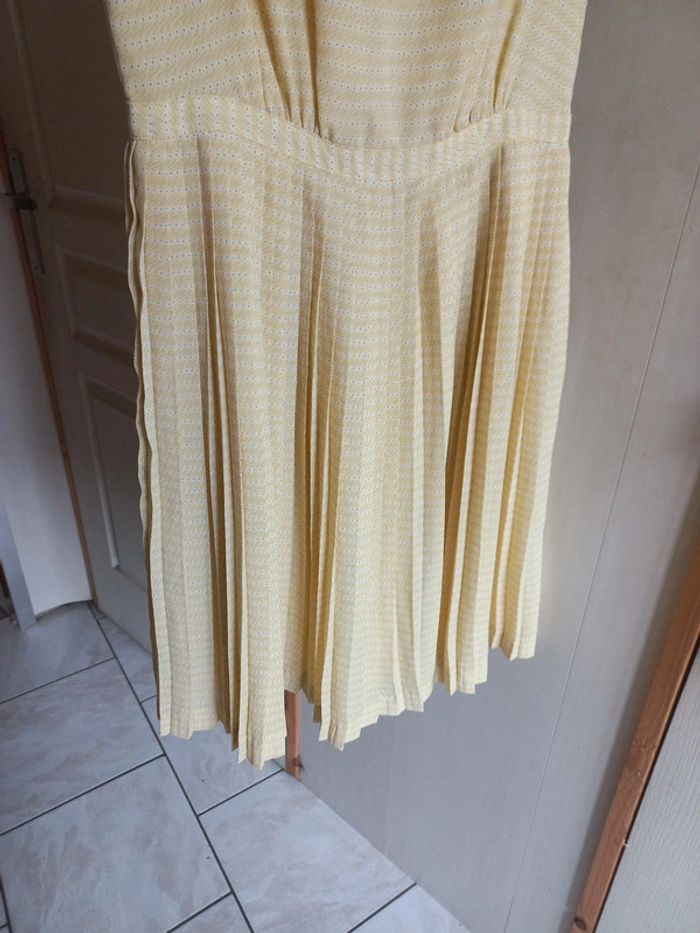 robe jaune pâle - photo numéro 3