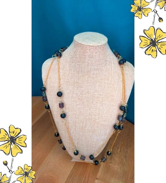 Parure fantaisie – Collier & boucles dorés et perles noires & violettes - photo numéro 3