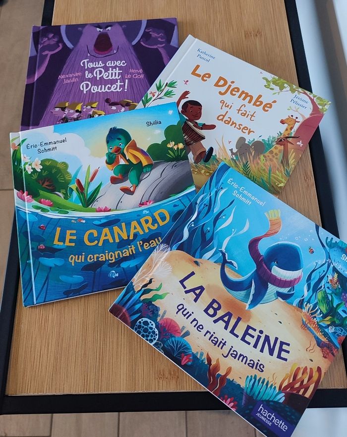 Lot de 4 livres Neuf 🌸
