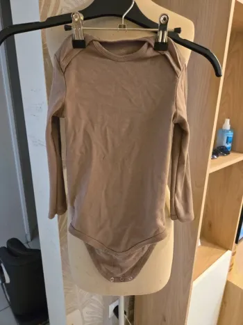 Body c & a taille 4 ans garçon