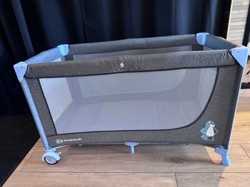 Lit parapluie Kinderkraft Joy gris bleu comme neuf