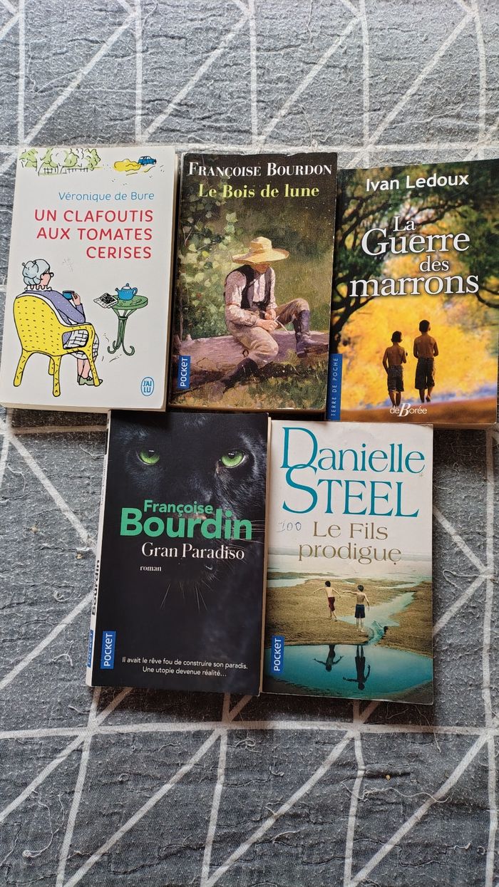 lot livres - photo numéro 1