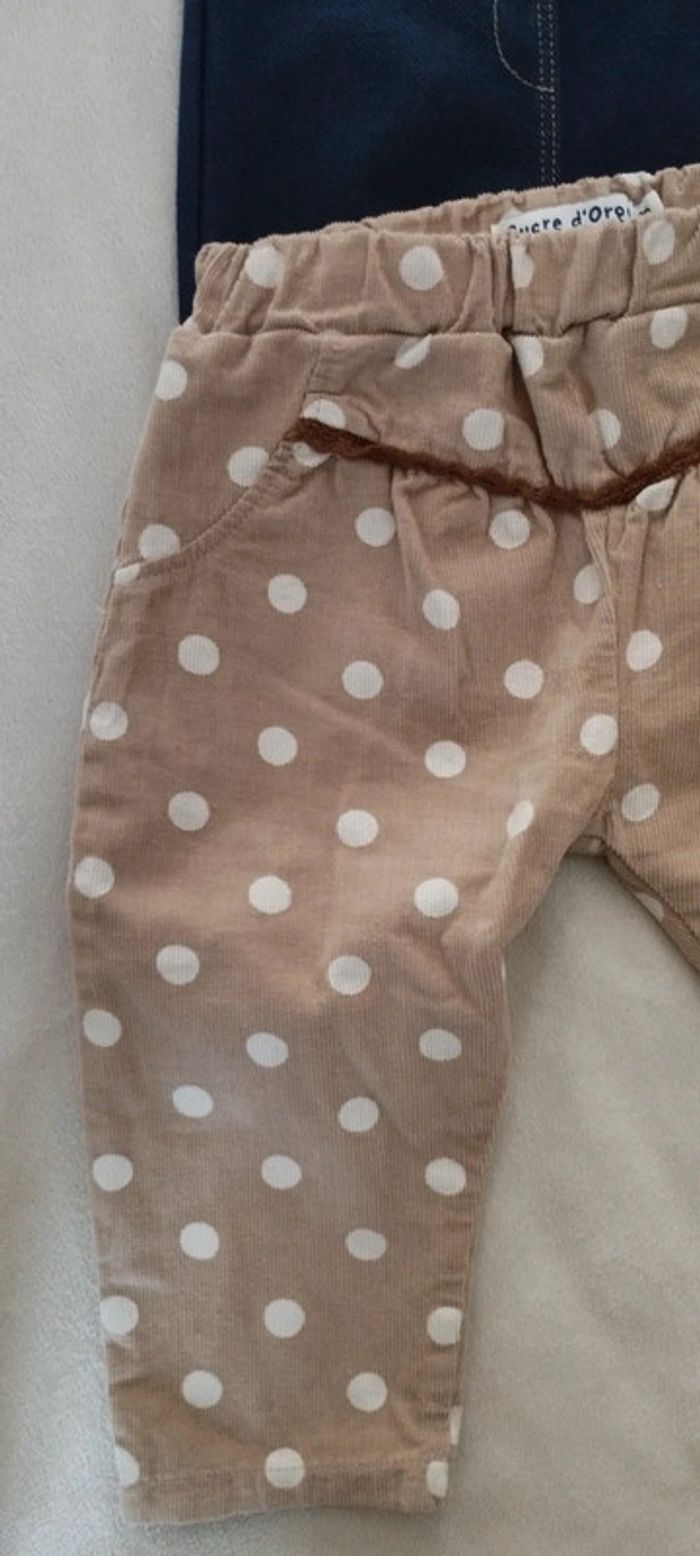 Lot de deux pantalons 9 mois - photo numéro 2