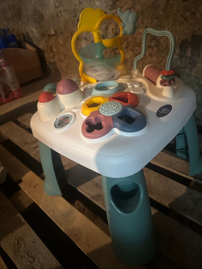 Table d’éveil - photo numéro 2