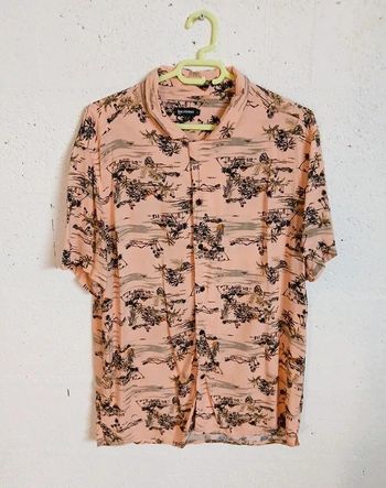 Chemise type hawaïenne L bon etat